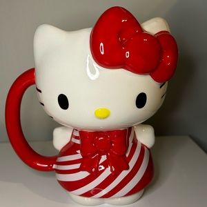 Red Xmas hello kitty mug